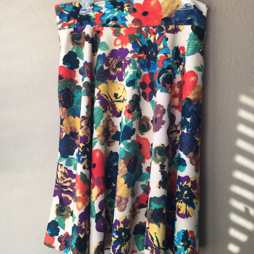 Agnes and Dora MIDI Skirt Sz Large